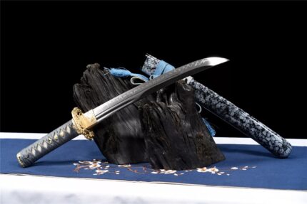 Gunpowder Memory: Hand Forged Japanese Wakizashi T10 Steel Blade Motley Saya