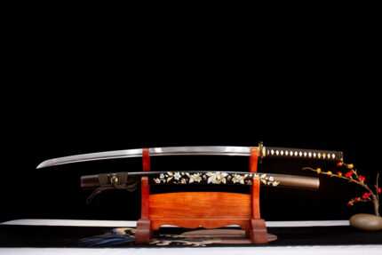 Shadow Claw: Hand Forged Japanese Katana 1060 Steel Blade Black Saya