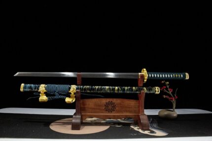Golden Lion: Hand Forged Japanese Ninjato Pattern Steel Blade Motley Saya