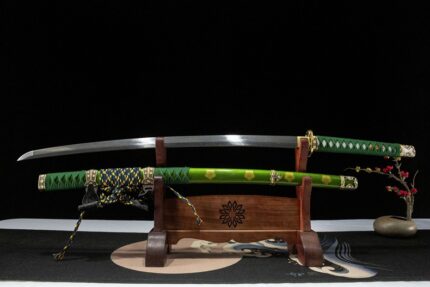 Turquoise Talon: Hand Forged Japanese Tachi Damascus Steel Blade Green Saya