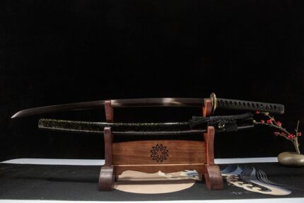 Obsidian Heart: Hand Forged Japanese Katana Twisted Pattern Steel Blade Black Saya