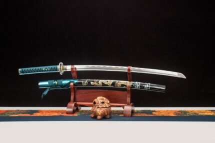 Crest Blade: Hand Forged Japanese Katana 1060 High Manganese Steel Blade Black Saya