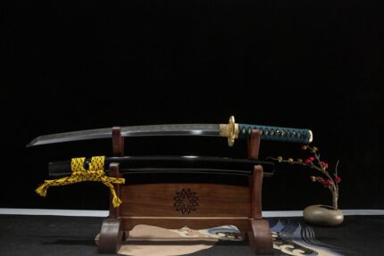 Black Wing Blade: Hand Forged Japanese Katana T10 Steel Forged Pattern Steel Blade Black Saya