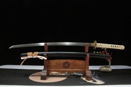 Lightning Cutter: Hand Forged Japanese Katana Damascus Folded Steel Blade Black Saya