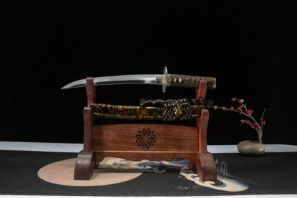 Golden Dragon Ascendant: Hand Forged Japanese Wakizashi T10 Steel Blade Motley Saya